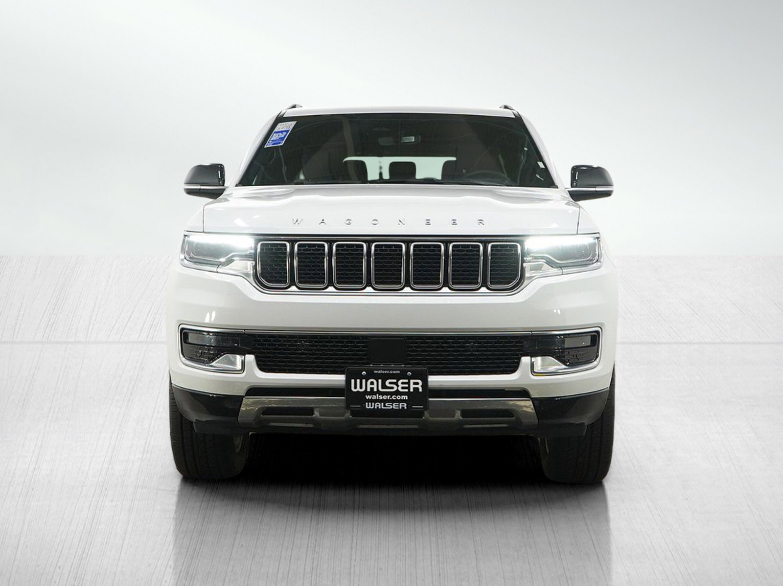 Used 2023 Jeep Wagoneer Series III w/ Preferred Equipment Group AWD/4WD image 8