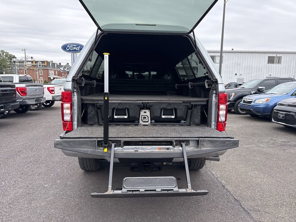 Certified 2022 Ford F350 Lariat w/ Lariat Ultimate Package image 13