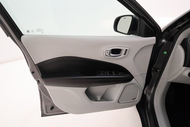 Used 2021 Jeep Compass Limited w/ Sun and Sound Group image 7