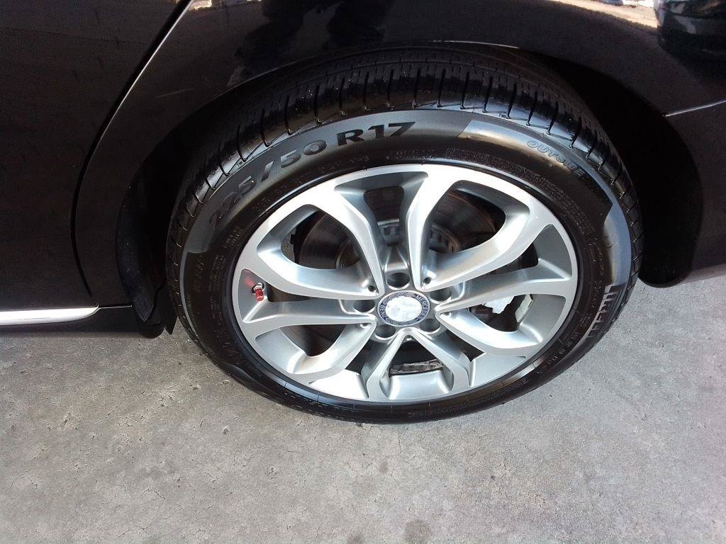 Used 2015 Mercedes-Benz C 300 4MATIC Sedan w/ Premium 1 Package image 28