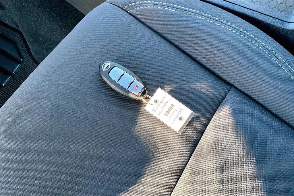 Used 2022 Nissan Frontier SV image 33