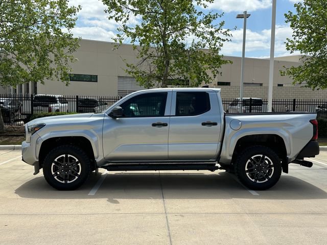 Used 2024 Toyota Tacoma SR image 7