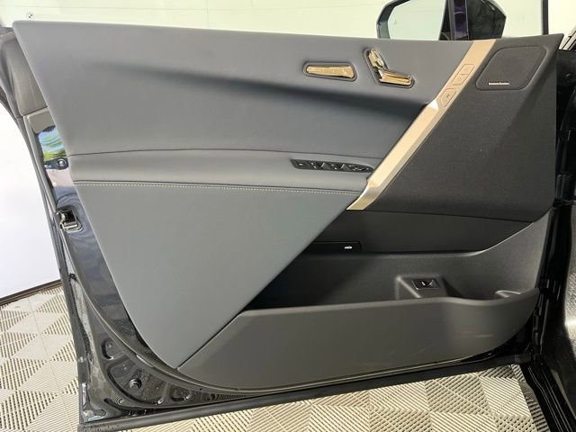 New 2026 BMW iX xDrive60 w/ Executive Package image 10