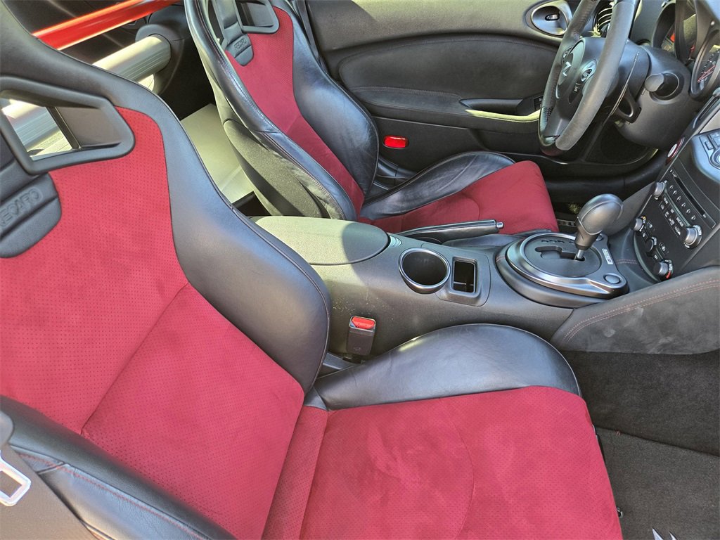 Used 2017 Nissan 370Z NISMO image 19