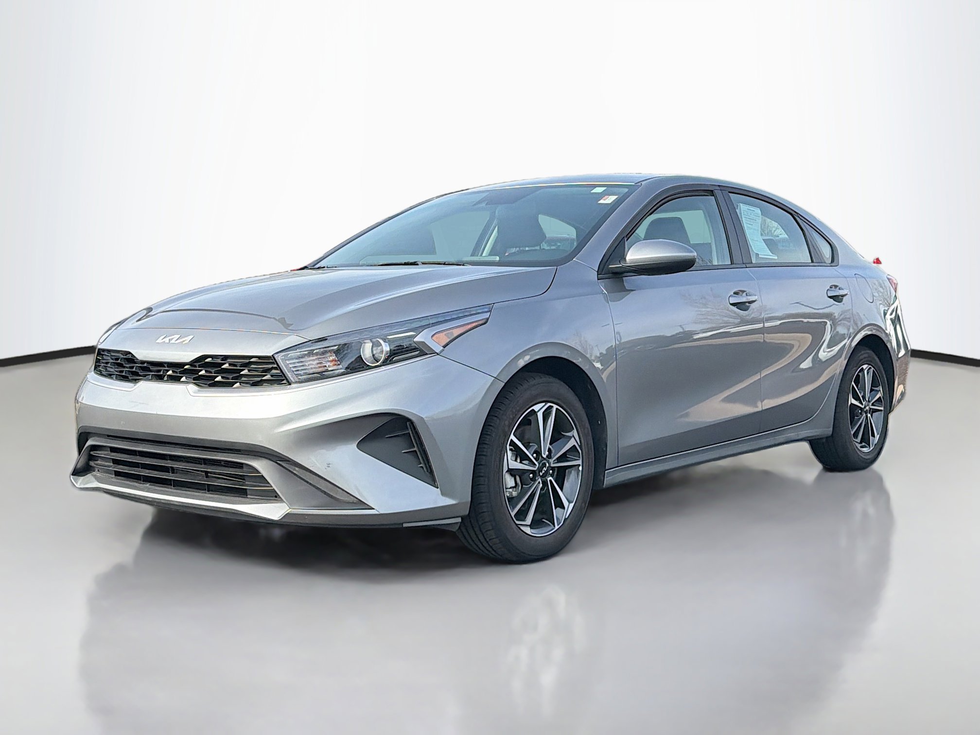 Used 2024 Kia Forte LXS FWD image 10