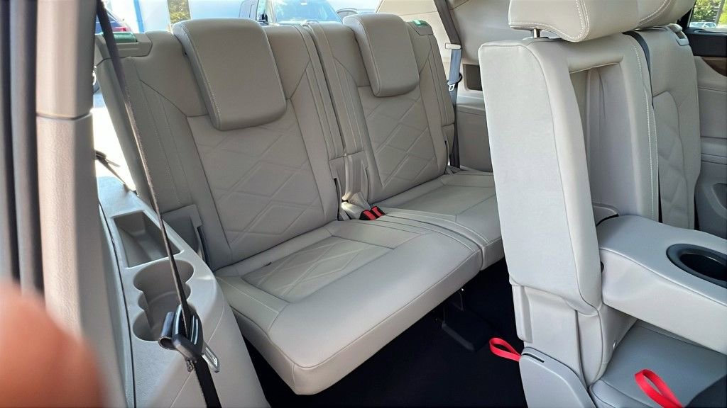 New 2026 Volkswagen Atlas SE image 11