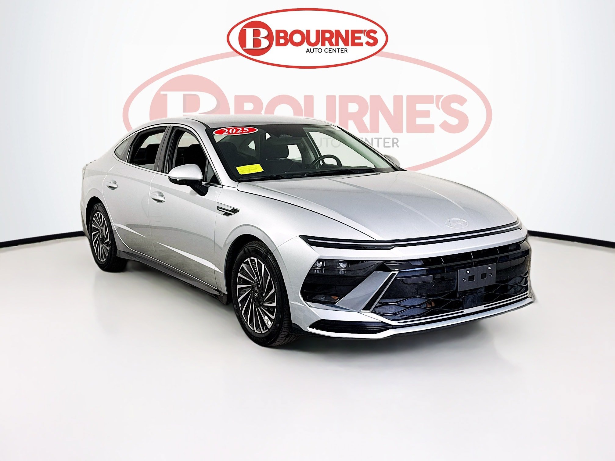 Used 2025 Hyundai Sonata SEL FWD image 1