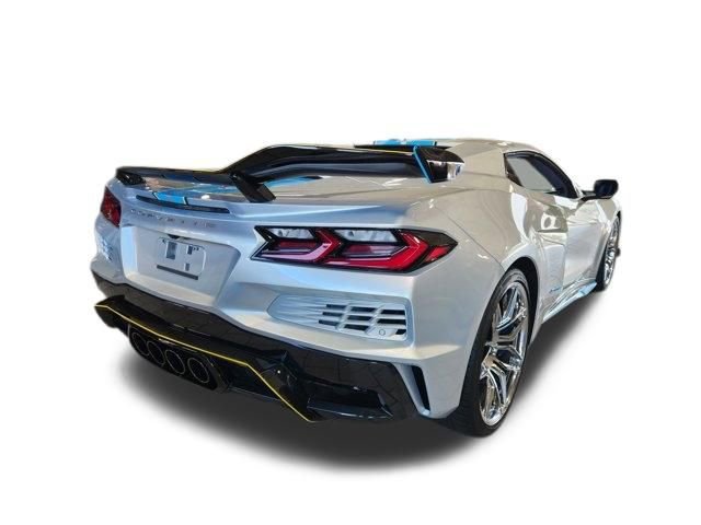 Used 2024 Chevrolet Corvette Z06 w/ Z07 Performance Package image 11