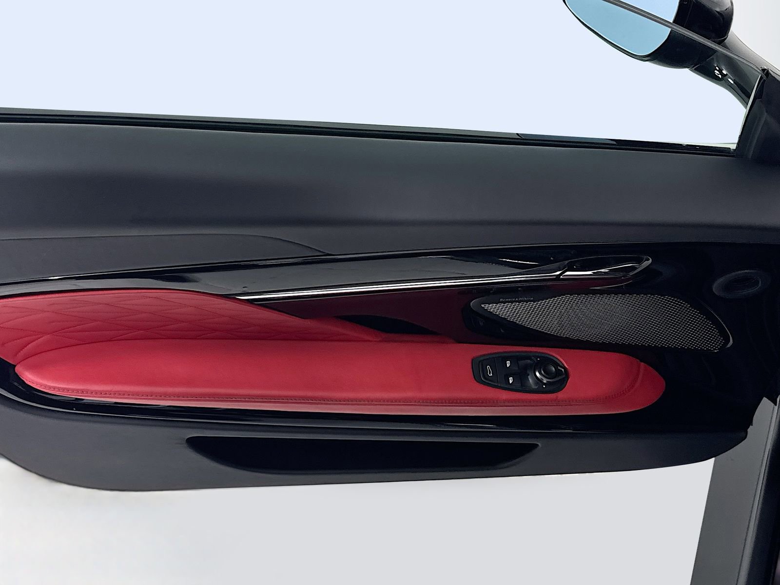 Used 2024 Aston Martin DB12 Coupe RWD image 15