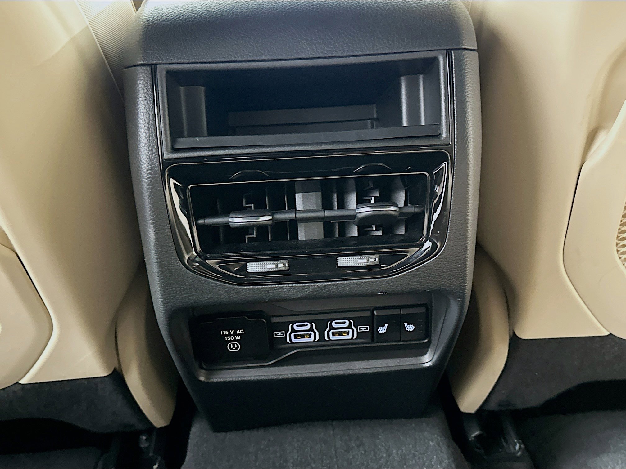 Used 2023 Jeep Grand Cherokee Limited w/ Luxury Tech Group II image 28
