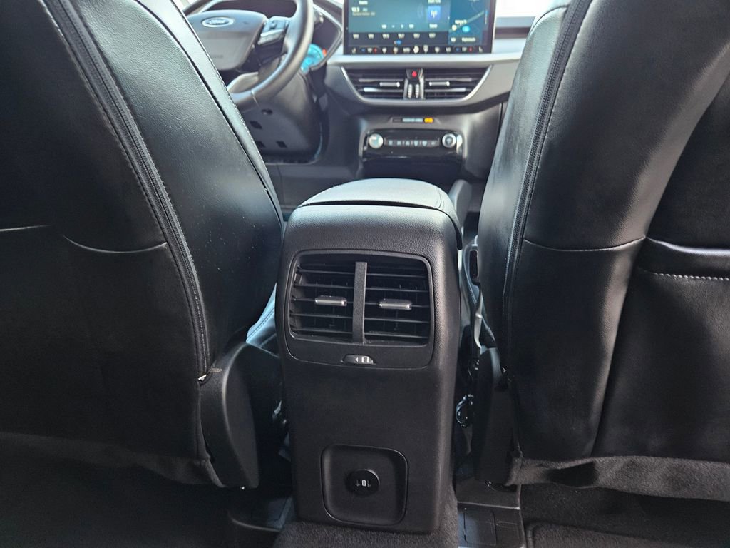 Used 2024 Ford Escape Platinum image 34