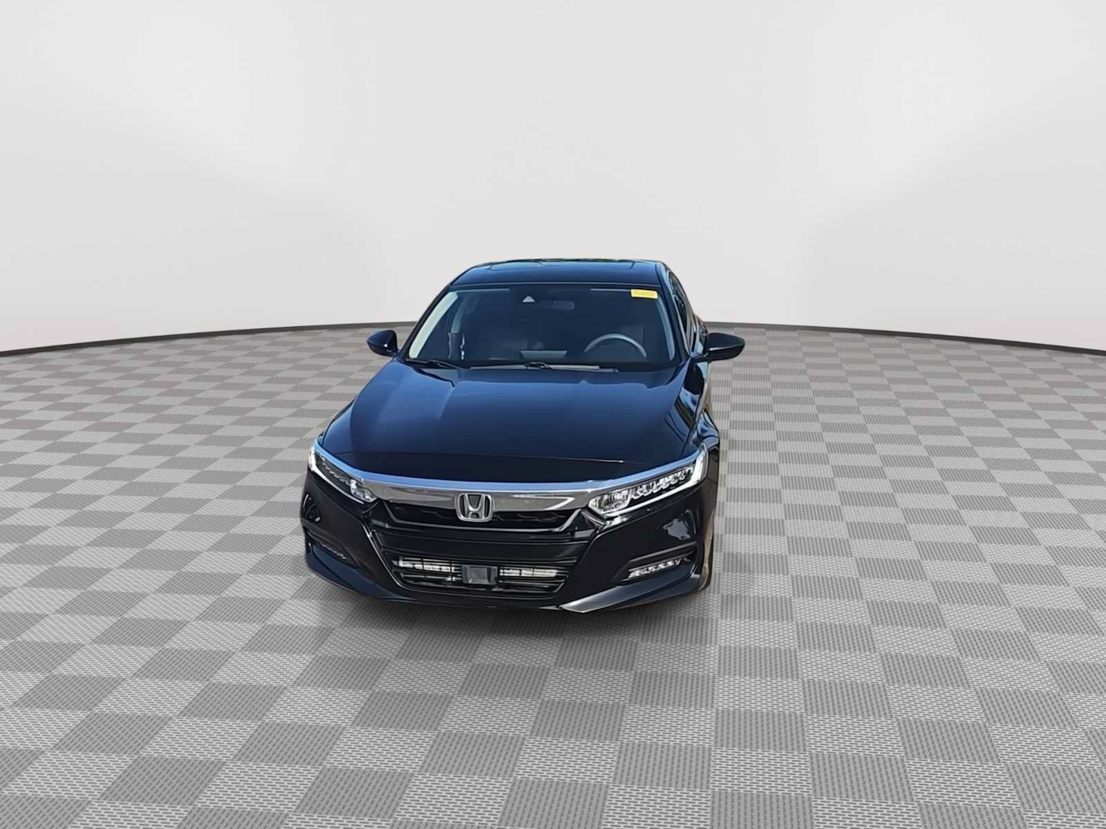 Used 2018 Honda Accord EX image 3