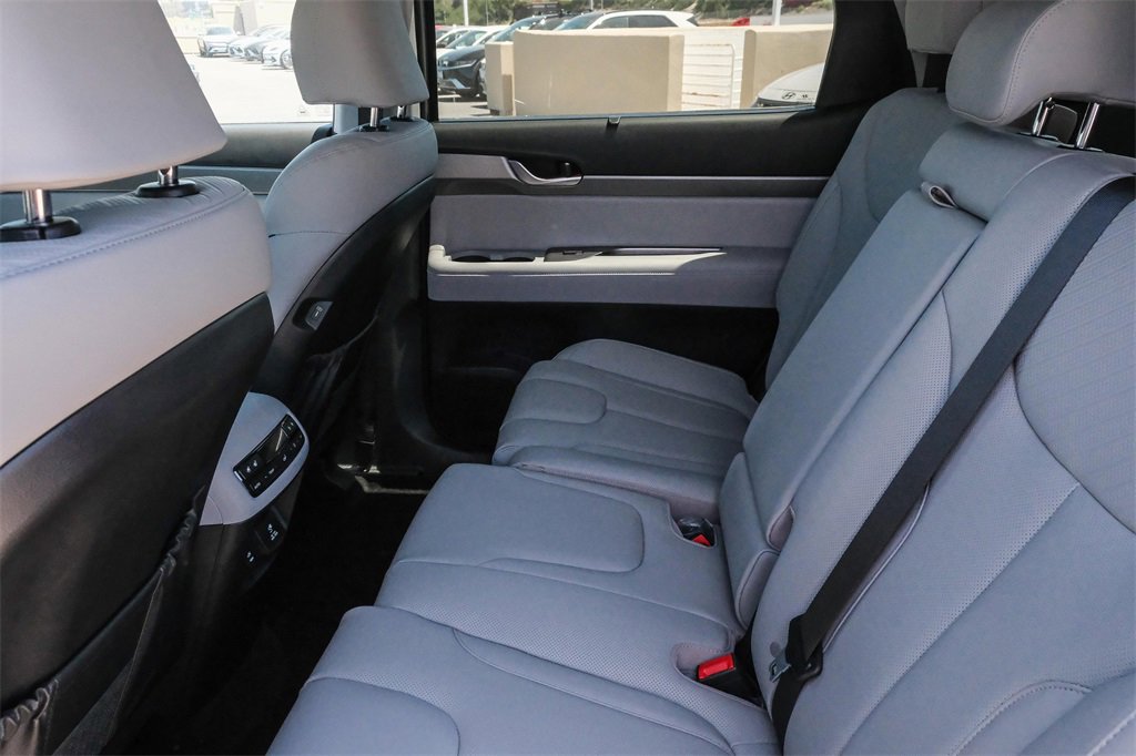 Used 2025 Hyundai Palisade SEL image 19