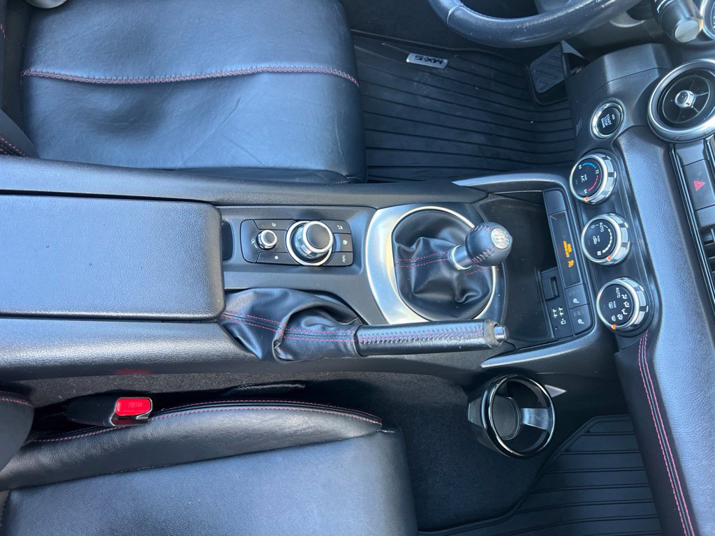 Used 2018 MAZDA MX-5 Miata Grand Touring RWD image 12