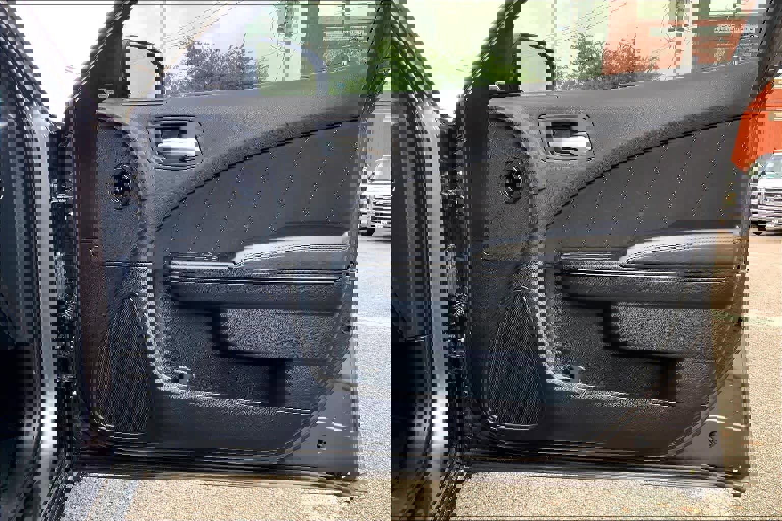 Used 2023 Dodge Charger SXT w/ Blacktop Package image 23