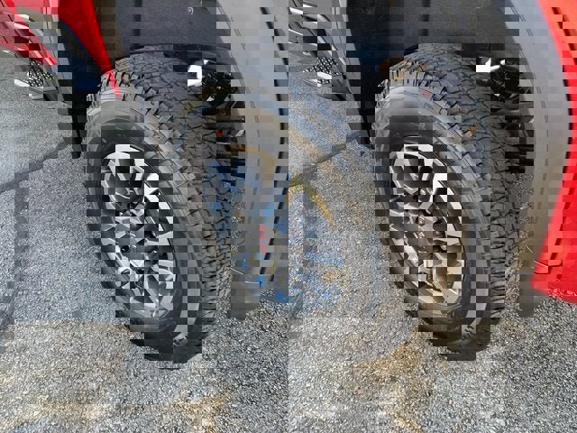 New 2025 GMC Sierra 2500 SLT w/ SLT Convenience Package image 11