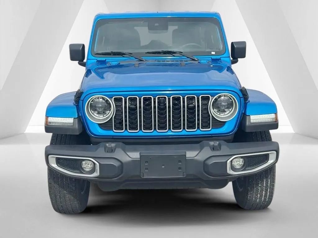 Used 2024 Jeep Wrangler Sahara w/ Technology Group image 2