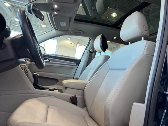 Used 2021 Volkswagen Atlas SEL R-Line image 9