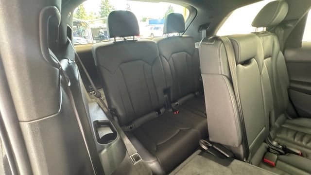 Used 2025 Audi Q7 3.0T Premium Plus AWD/4WD image 30