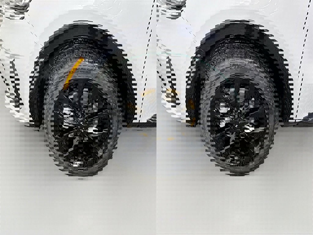 Used 2023 Kia Sorento SX image 25