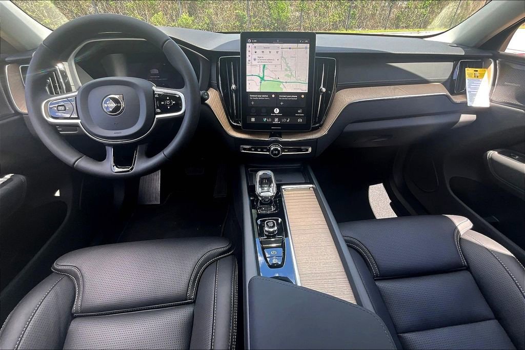 New 2026 Volvo XC60 B5 Ultra w/ Protection Package Premier AWD/4WD image 7