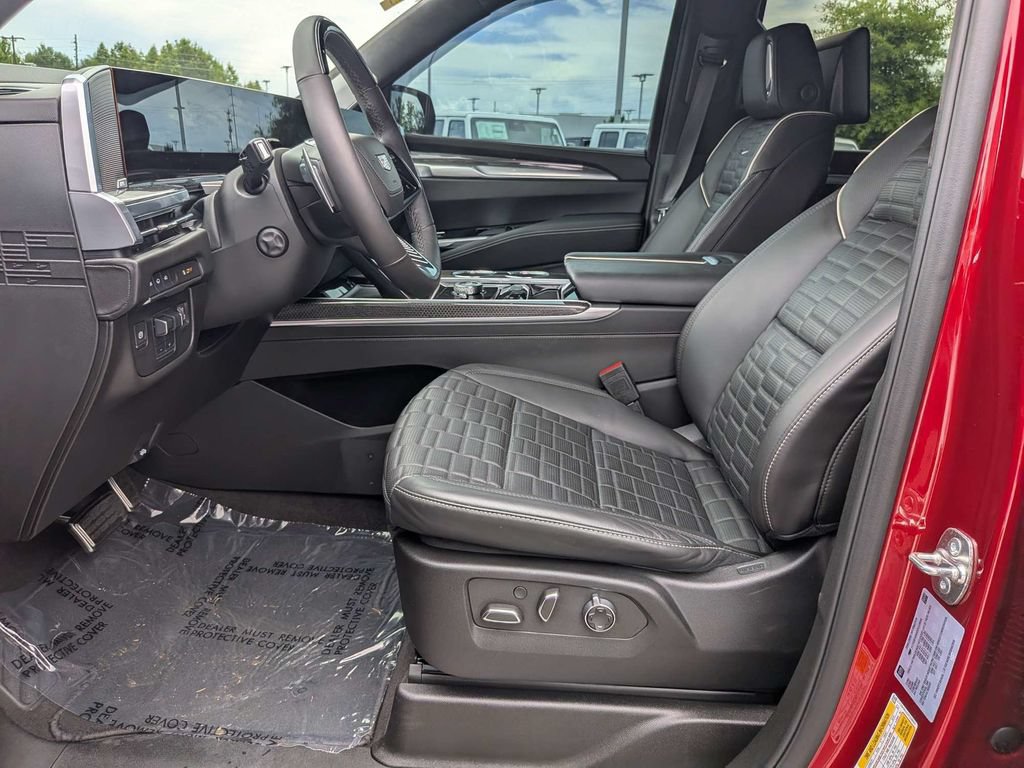 Used 2025 Cadillac Escalade V AWD/4WD image 19