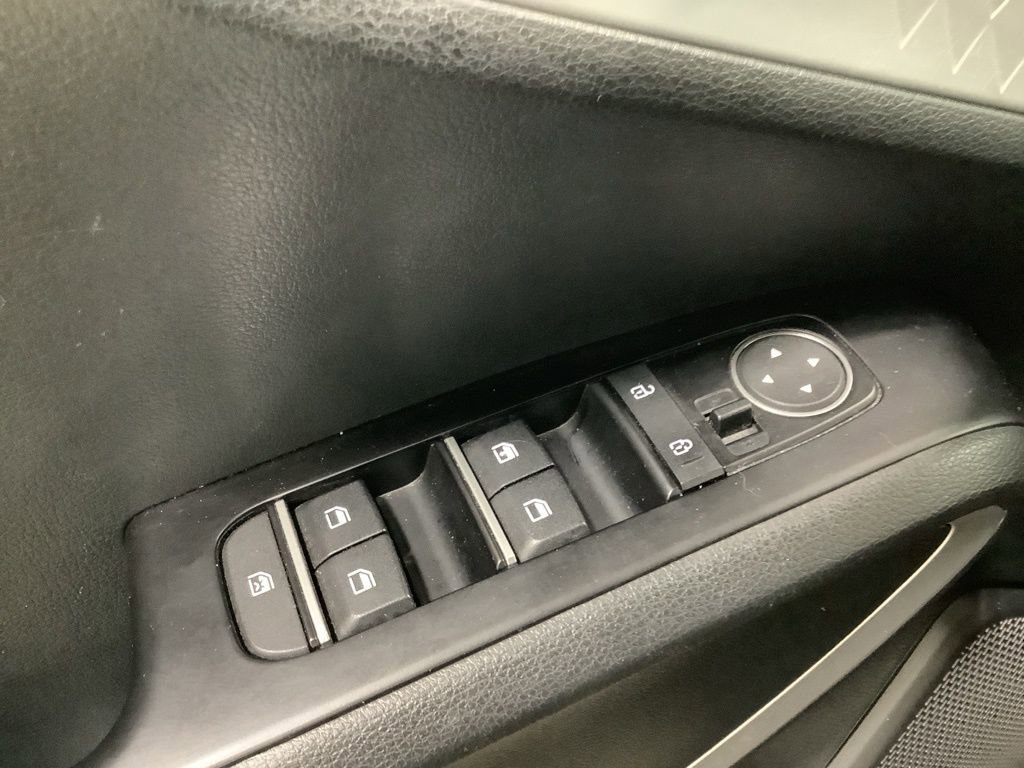 Certified 2023 Kia Soul LX FWD image 15