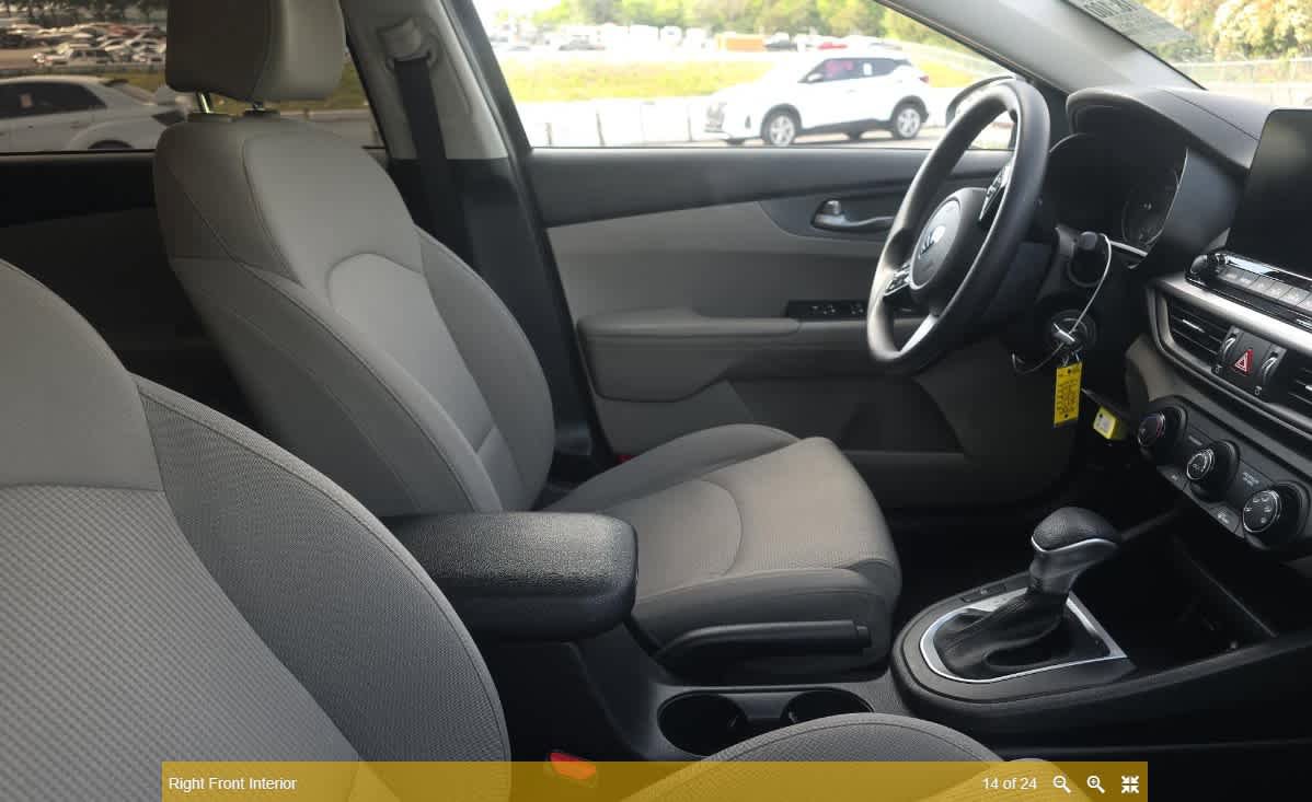 Used 2020 Kia Forte LXS FWD image 10