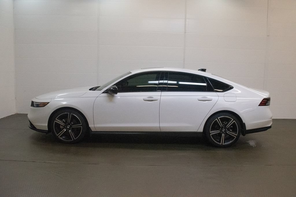 Used 2026 Honda Accord SE image 7