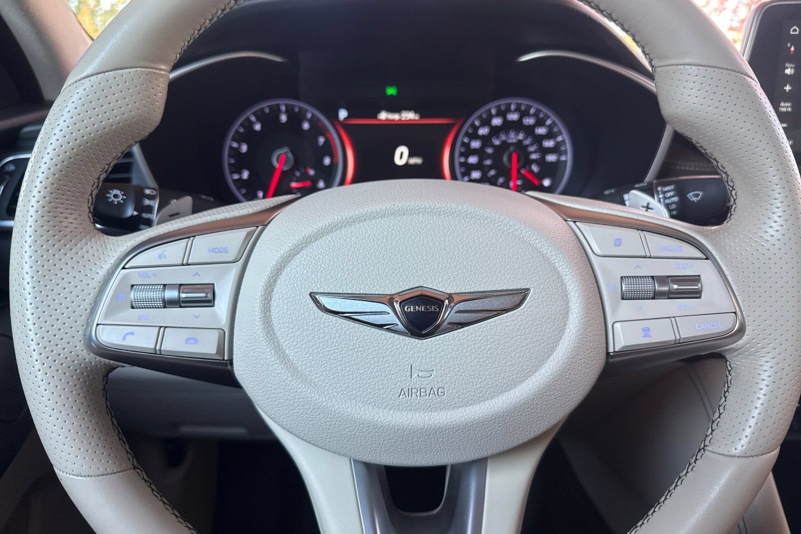 Used 2019 Genesis G70 3.3T Design RWD image 31