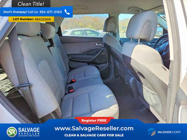 Used 2017 Hyundai Santa Fe SE AWD/4WD image 15