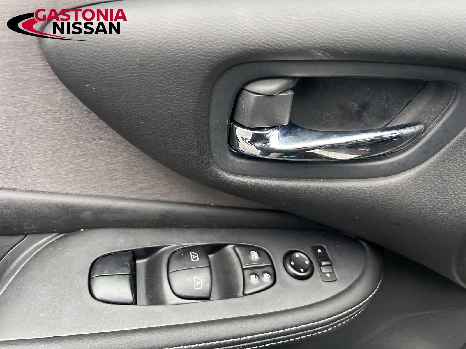 Used 2024 Nissan Murano SV w/ SV Midnight Edition Package image 36