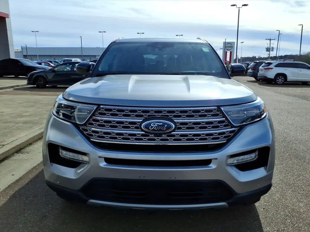 Used 2023 Ford Explorer Limited image 2