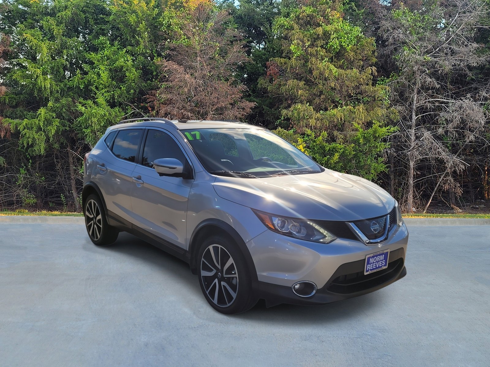Used 2017 Nissan Rogue Sport SL w/ SL Premium Package image 15