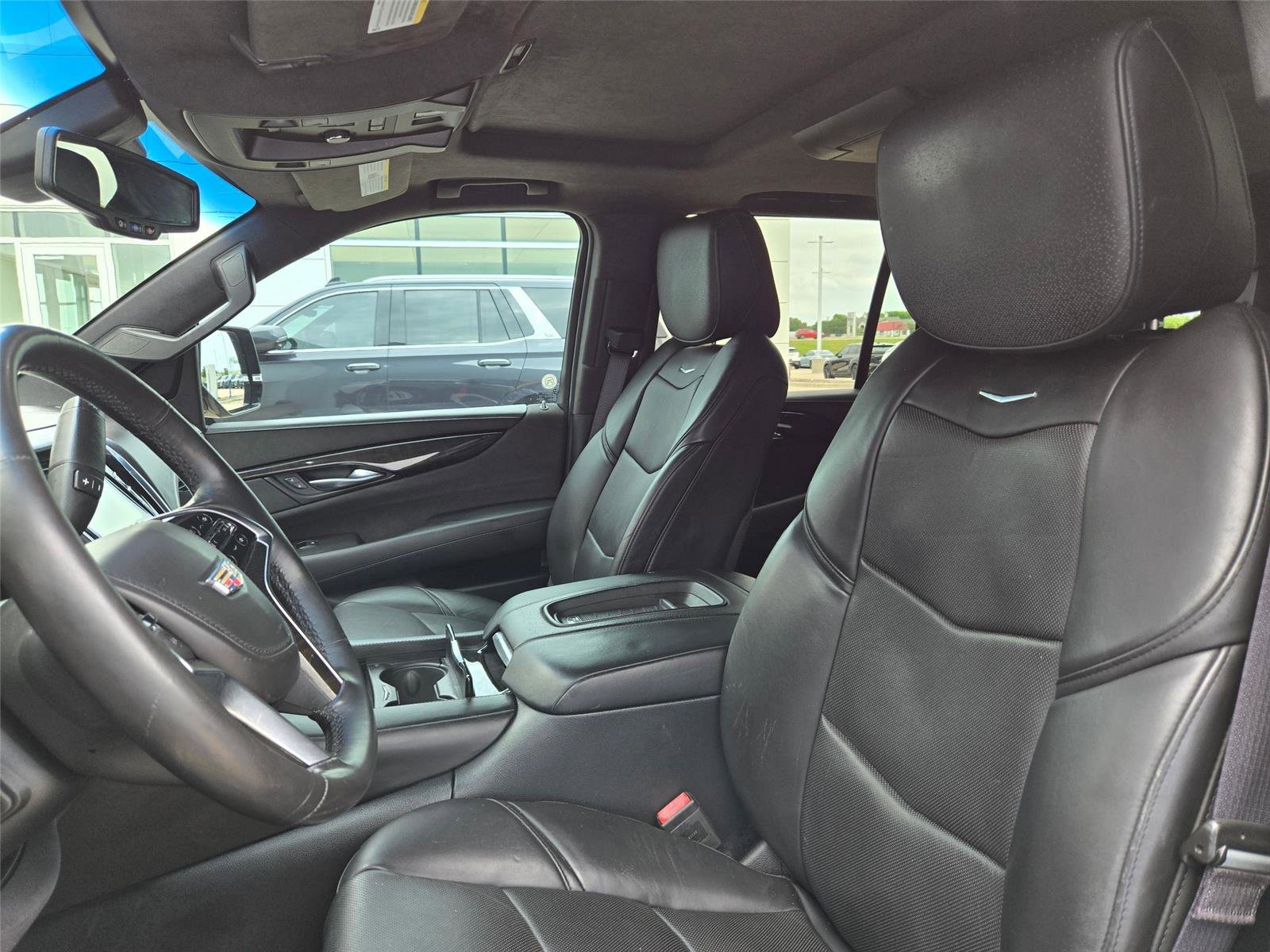 Used 2016 Cadillac Escalade Platinum AWD/4WD image 30