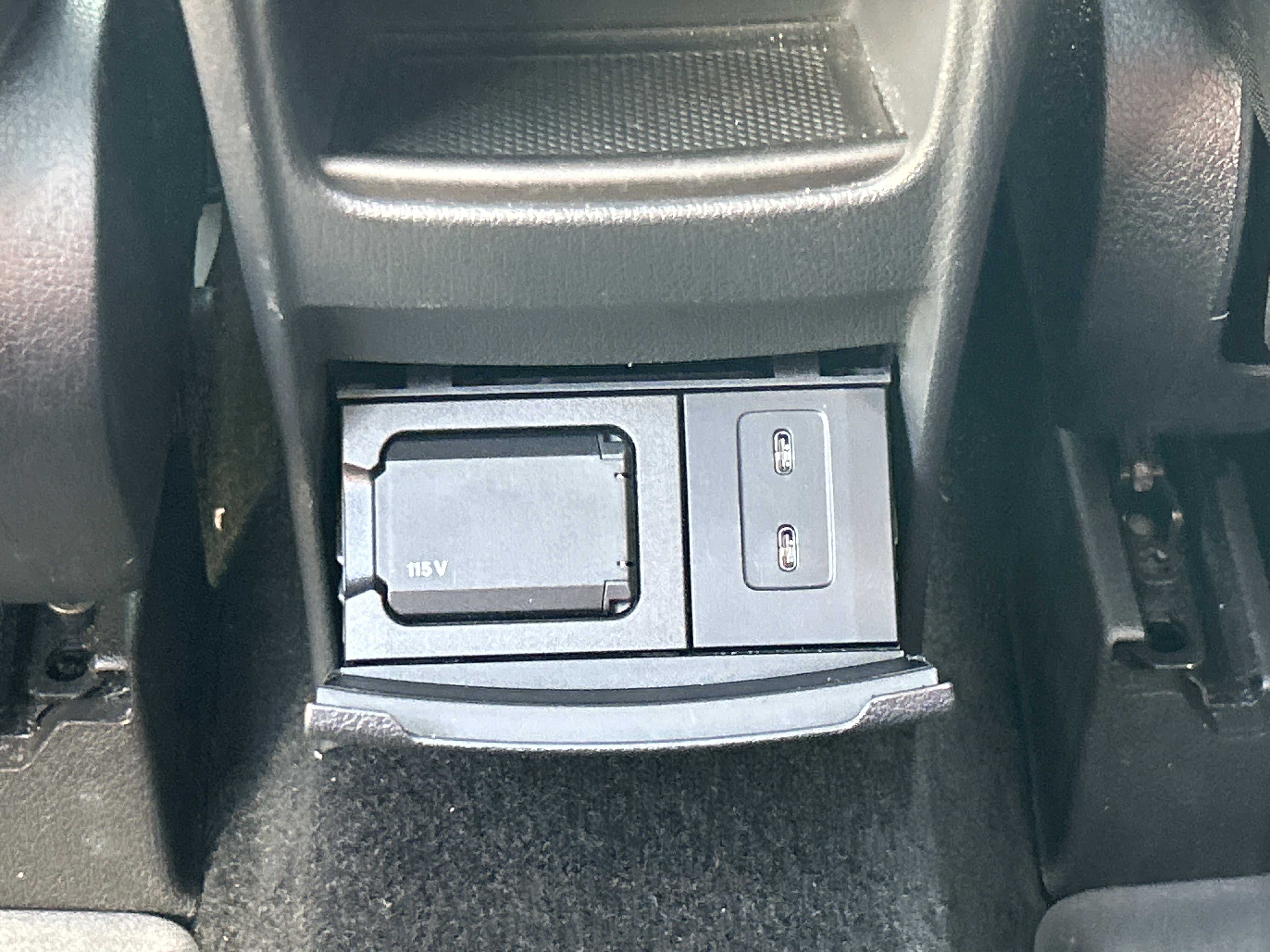 Certified 2023 Mercedes-Benz GLB 250 image 41
