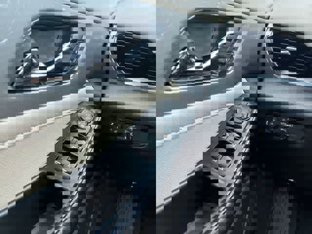 Used 2023 Chevrolet Traverse LS FWD image 39