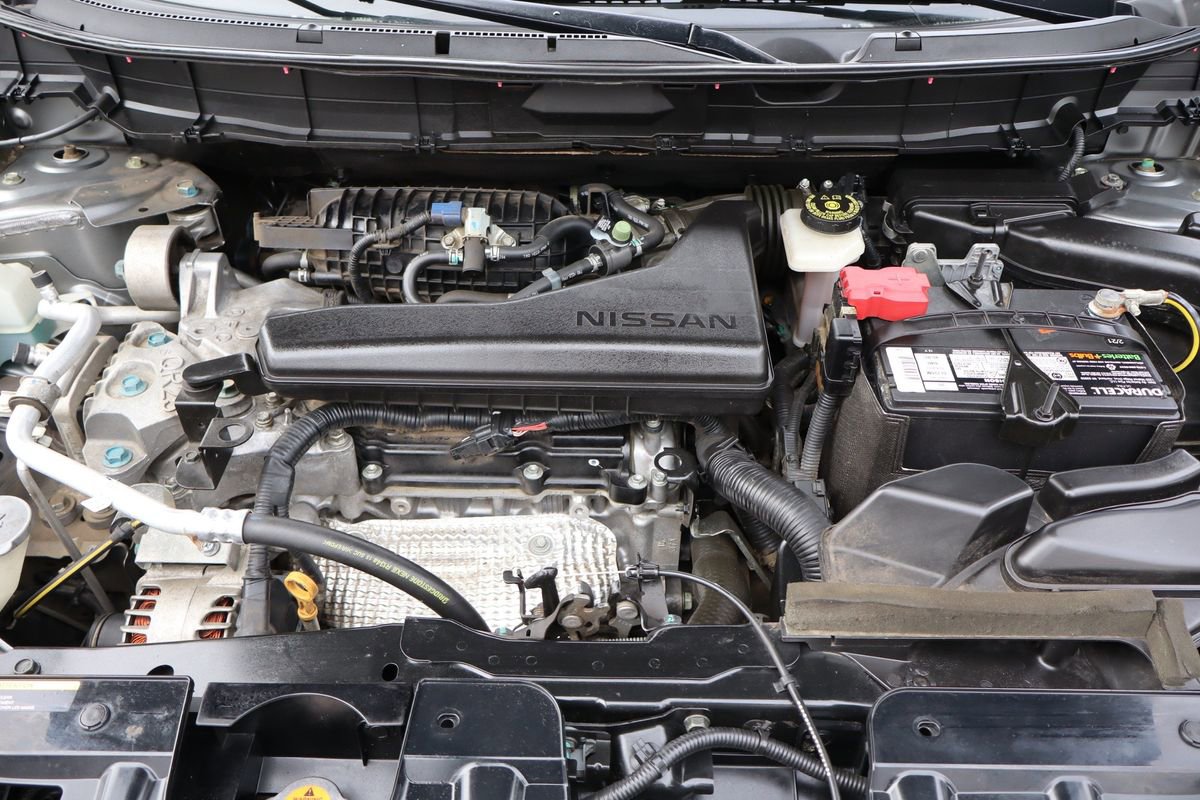 Used 2015 Nissan Rogue S image 38