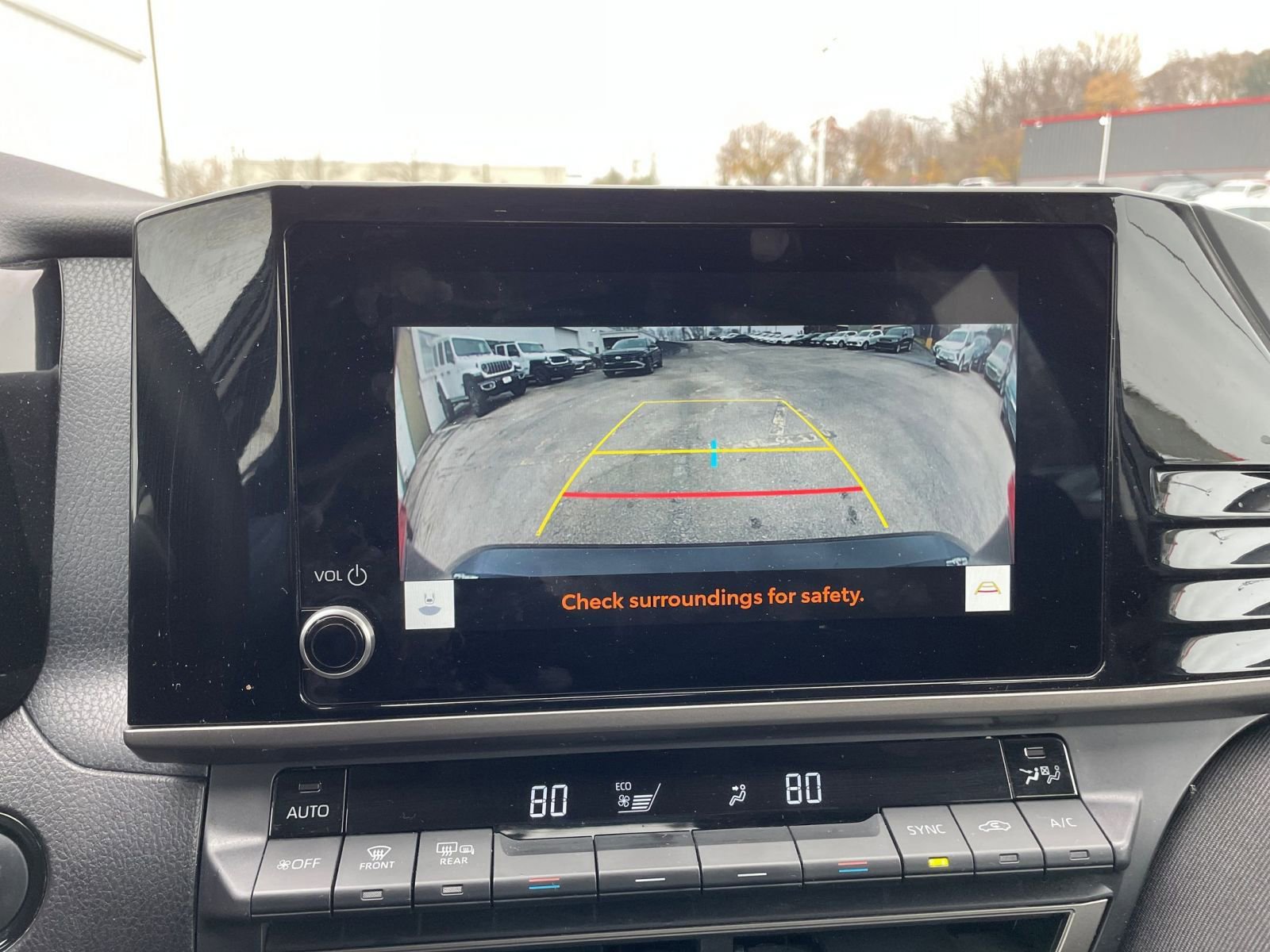 Used 2025 Toyota Camry LE image 17