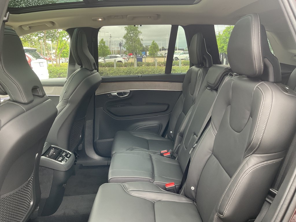 New 2027 Volvo XC90 B6 Ultra AWD/4WD image 14