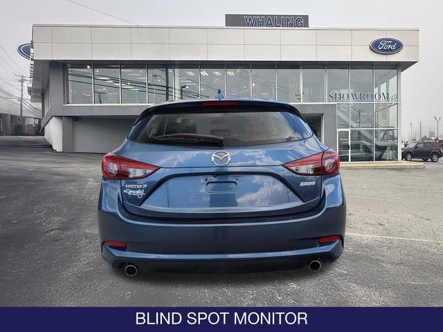 Used 2018 MAZDA MAZDA3 Touring FWD image 7