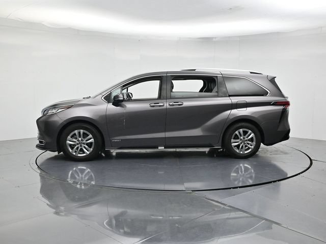 Used 2021 Toyota Sienna Limited FWD image 6