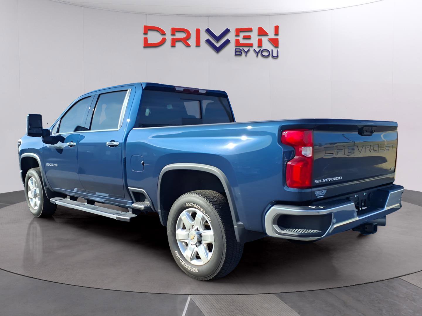 Used 2023 Chevrolet Silverado 2500 LTZ image 5