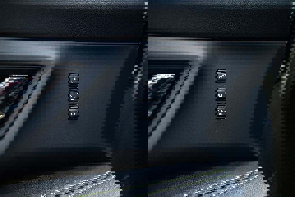 Used 2025 Subaru Ascent Bronze Edition image 24