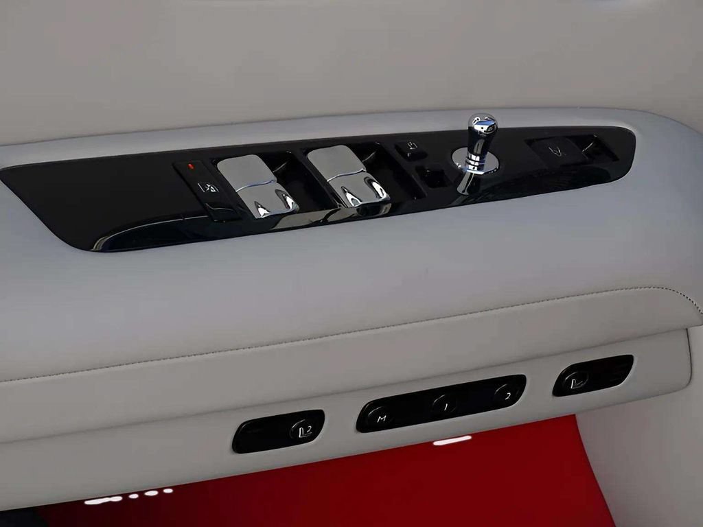 Certified 2024 Rolls-Royce Ghost AWD/4WD image 11