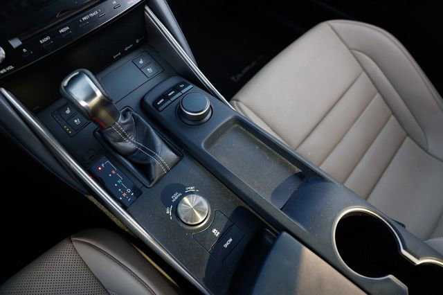 Used 2017 Lexus IS 200t F Sport image 96