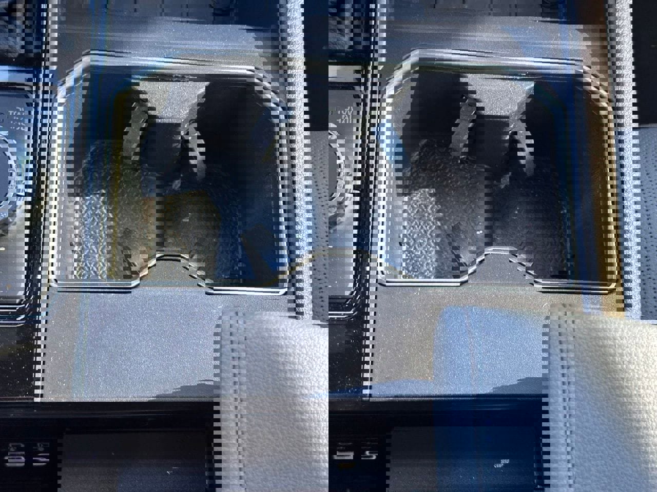 Used 2025 Toyota Tundra Limited image 35