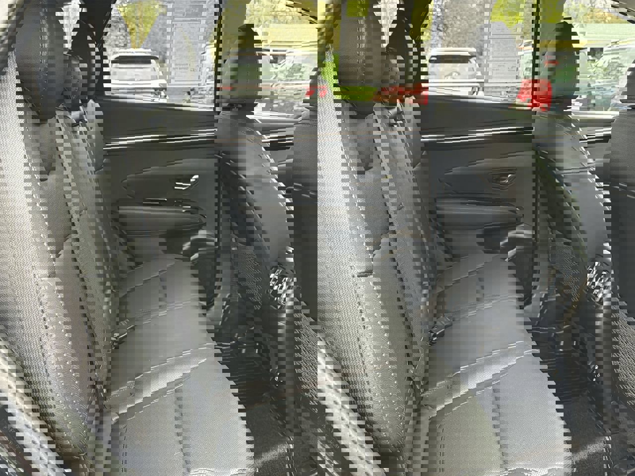 Used 2023 Hyundai Tucson Limited AWD/4WD image 23