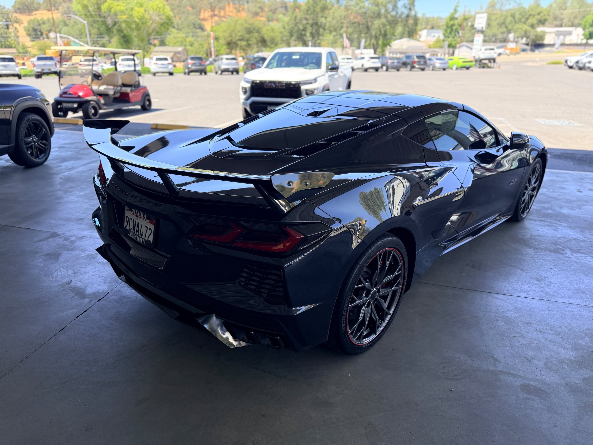 Used 2023 Chevrolet Corvette Stingray Premium Cpe w/ Z51 Performance Package RWD image 6