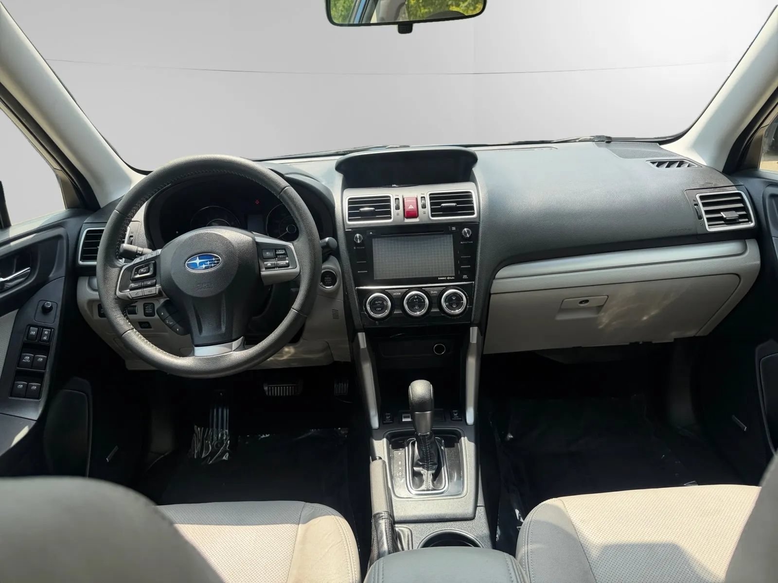 Used 2016 Subaru Forester 2.5i Touring w/ Eyesight & Navigation System AWD/4WD image 11